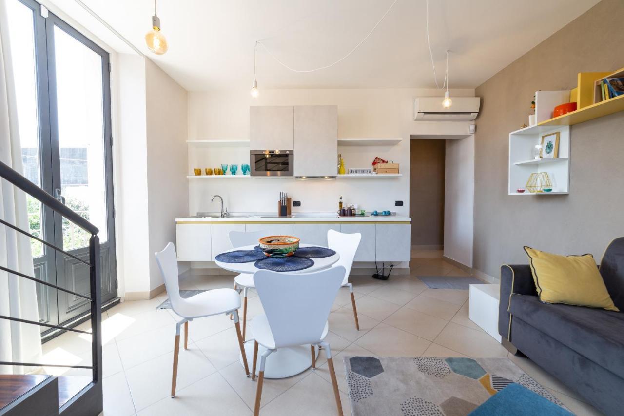 Suite Cavour - Suntripsicily Riposto Bagian luar foto