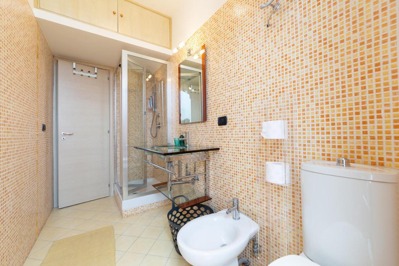 Suite Cavour - Suntripsicily Riposto Bagian luar foto
