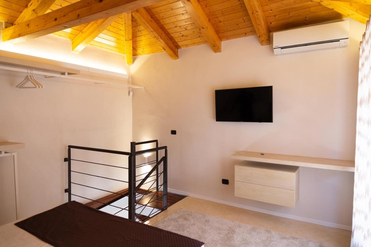 Suite Cavour - Suntripsicily Riposto Bagian luar foto