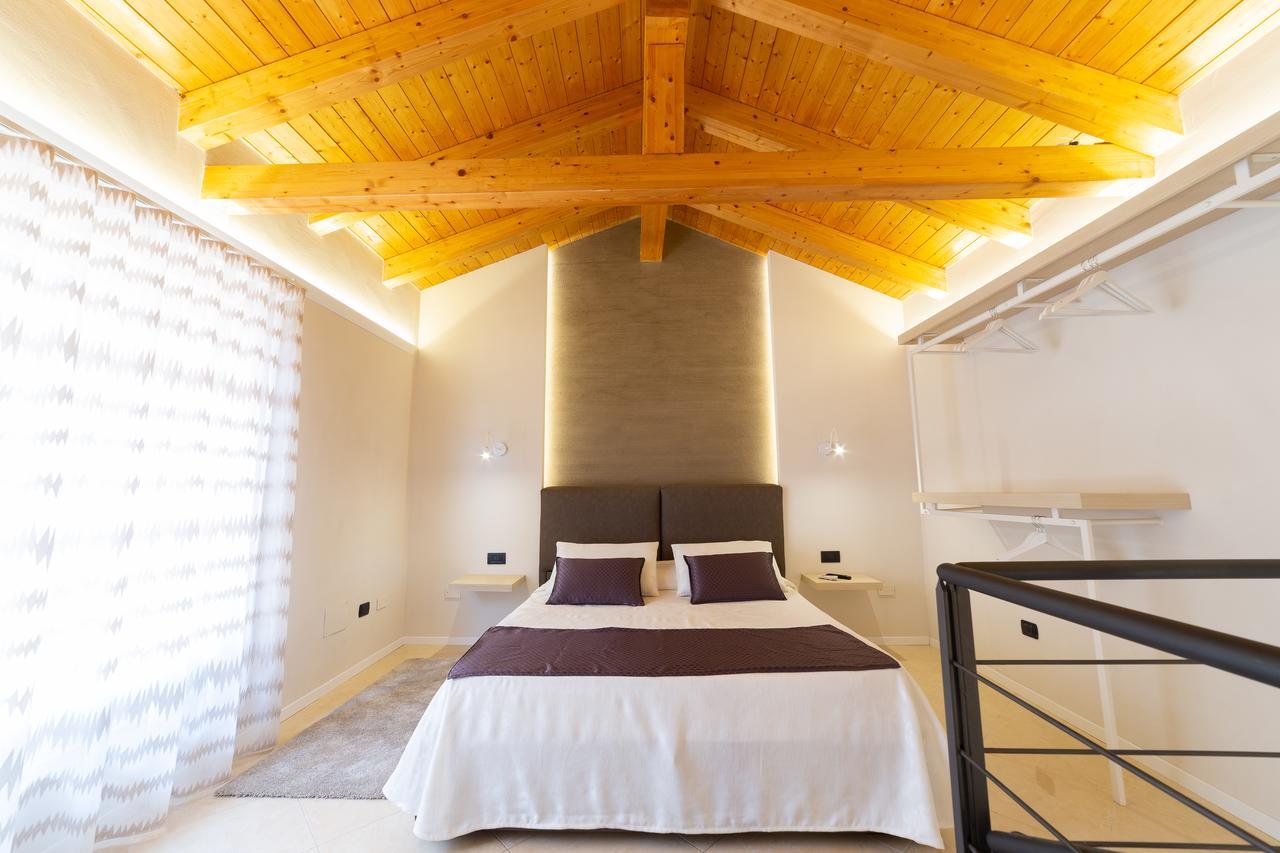 Suite Cavour - Suntripsicily Riposto Bagian luar foto
