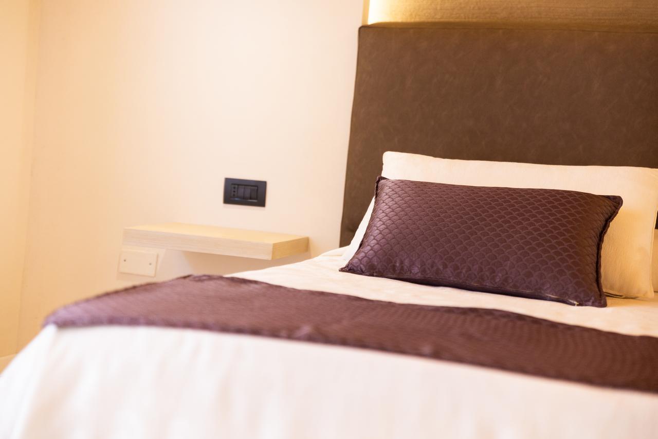 Suite Cavour - Suntripsicily Riposto Bagian luar foto